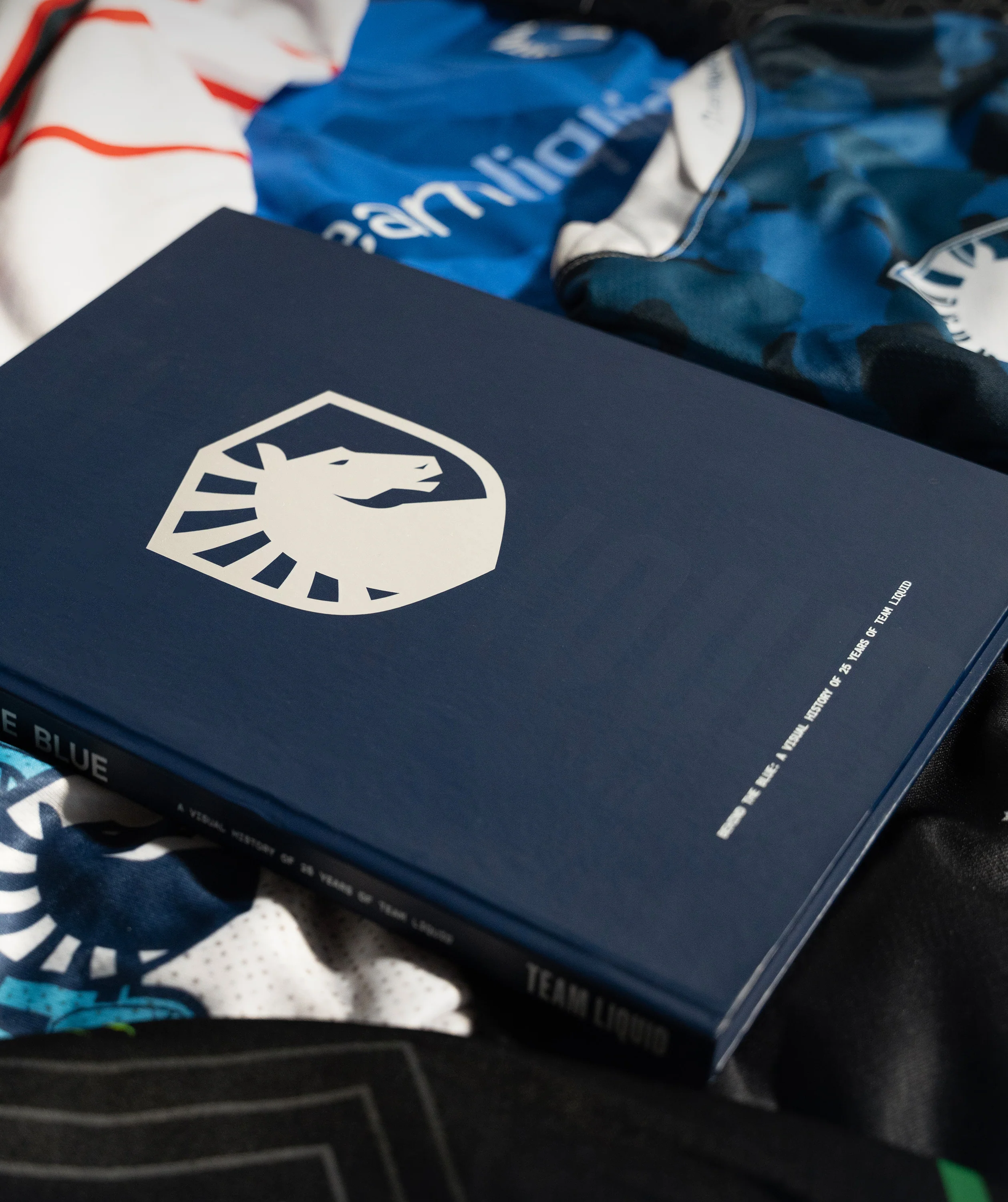 BEHIND THE BLUE: A VISUAL HISTORY OF 25 YEARS OF TEAM LIQUID - Image 16
