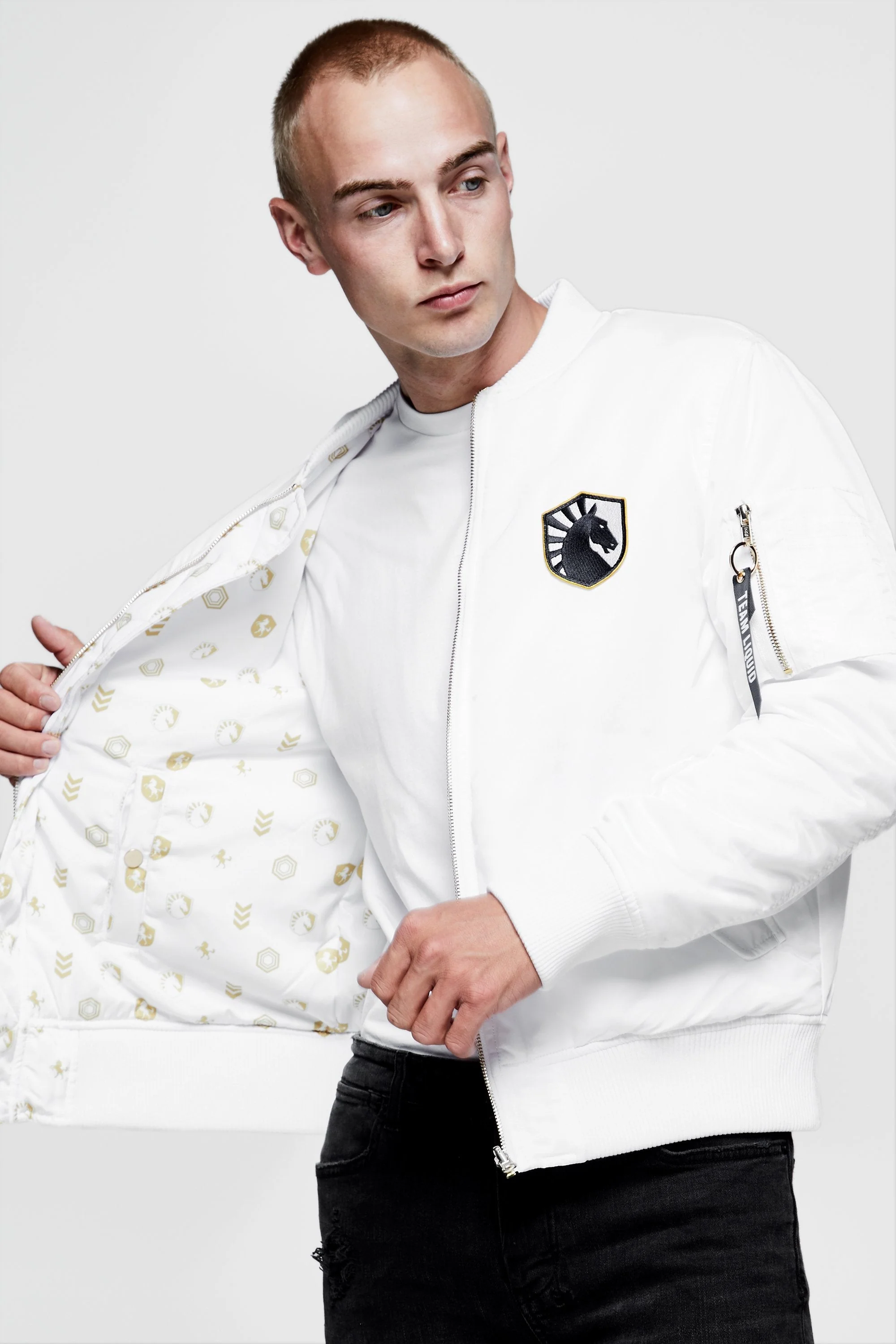 LEGACY REVERSIBLE BOMBER - Image 6