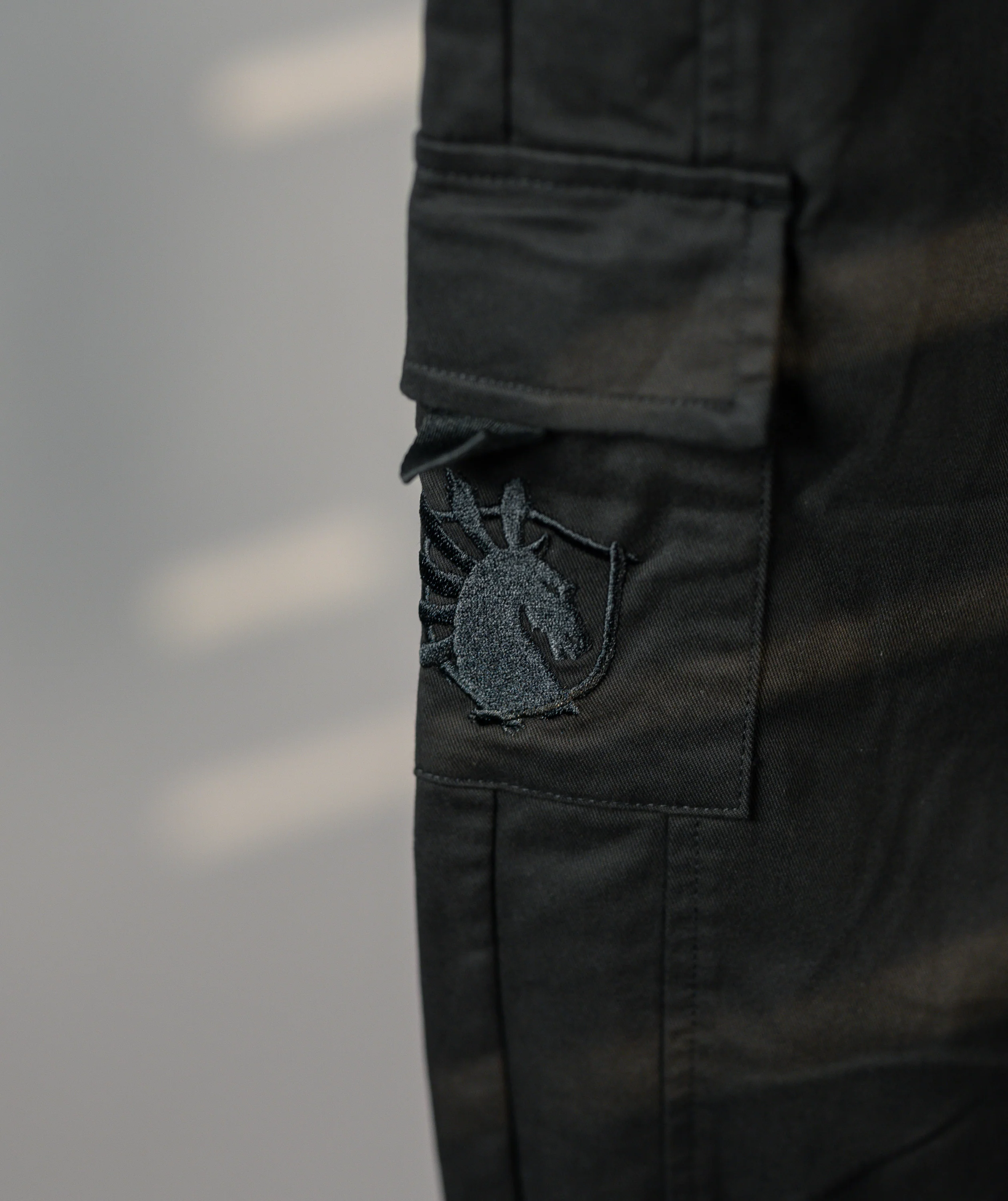 NICHIRIN CARGO JOGGERS - Image 6