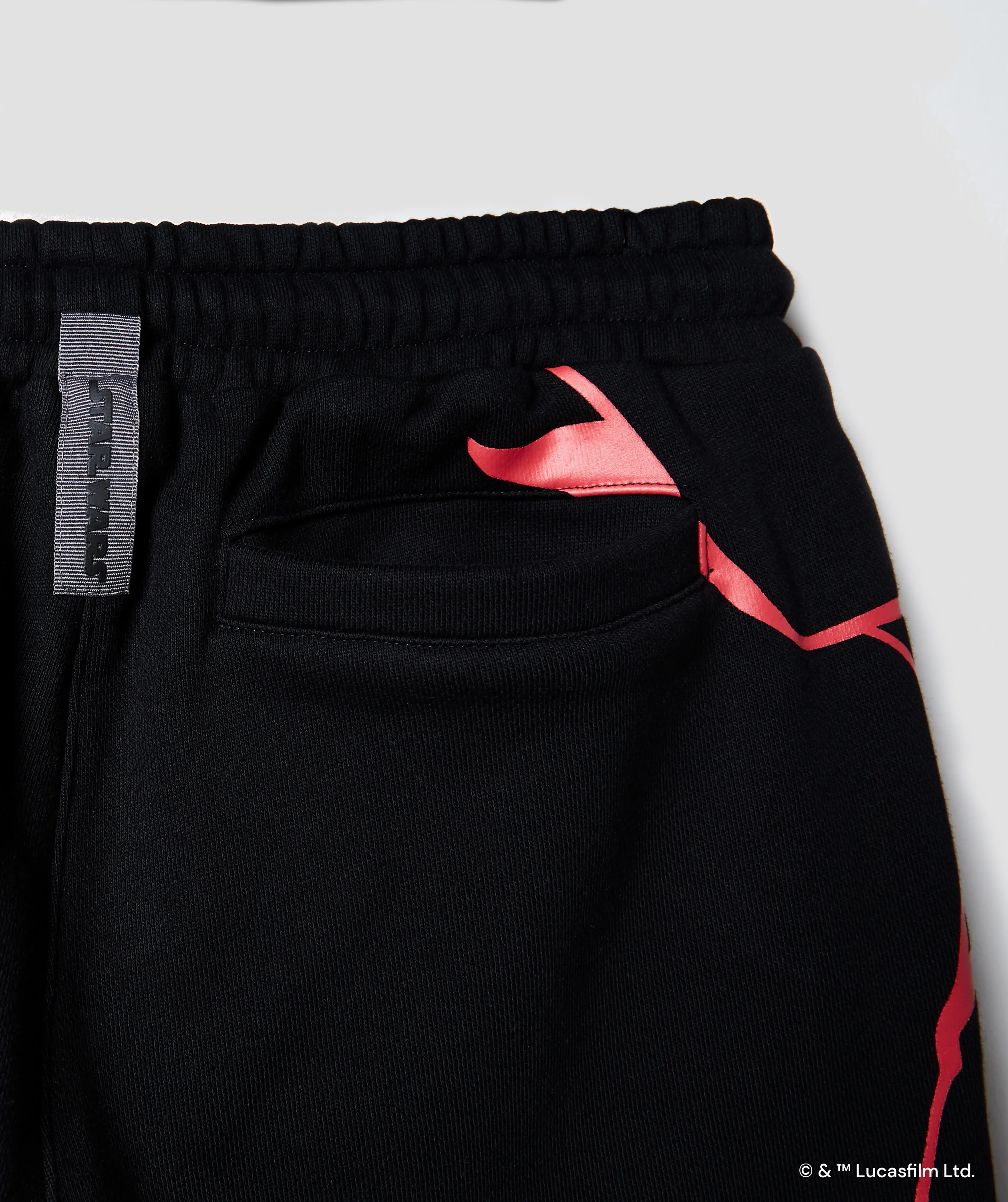 STAR WARS™ KYLO REN SHORTS - Image 6